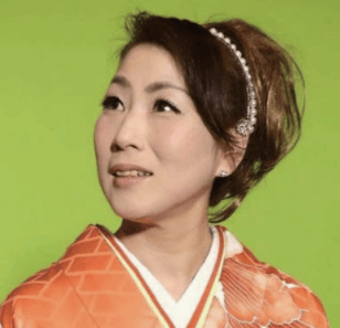 演歌歌手　池上真由美